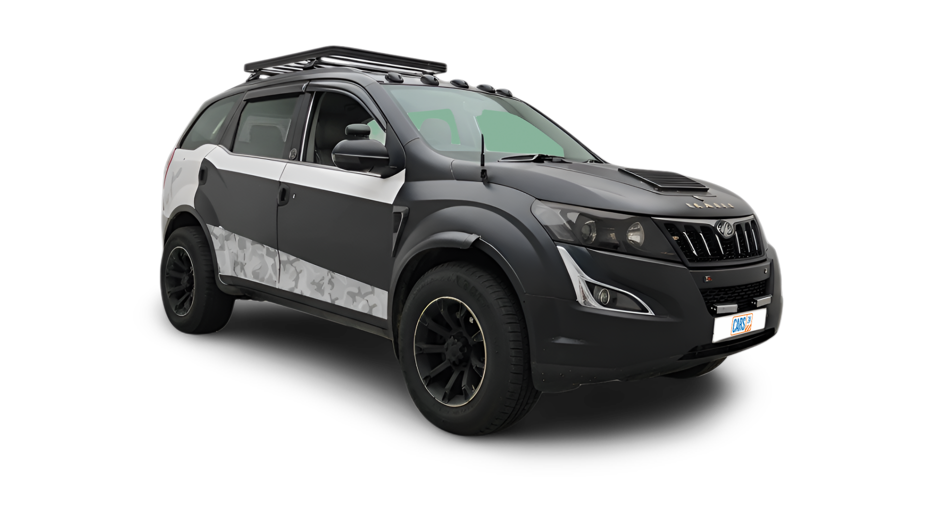 Mahindra XUV500-img